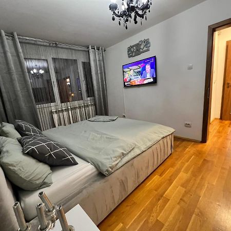 Debo Apartament ルゴジ エクステリア 写真
